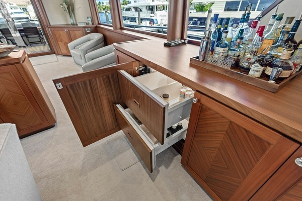 2012 Ocean Alexander 90