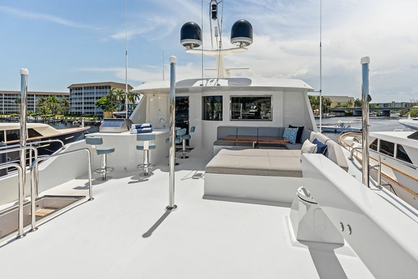 ONE SHOT 90ft Ocean Alexander Yacht For Sale