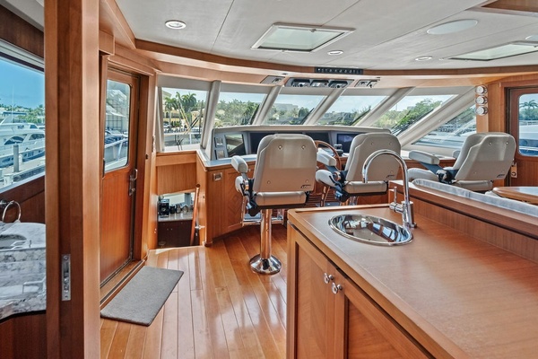 ONE SHOT 90ft Ocean Alexander Yacht For Sale