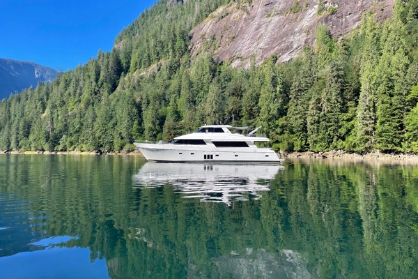 ONE SHOT 90ft Ocean Alexander Yacht For Sale
