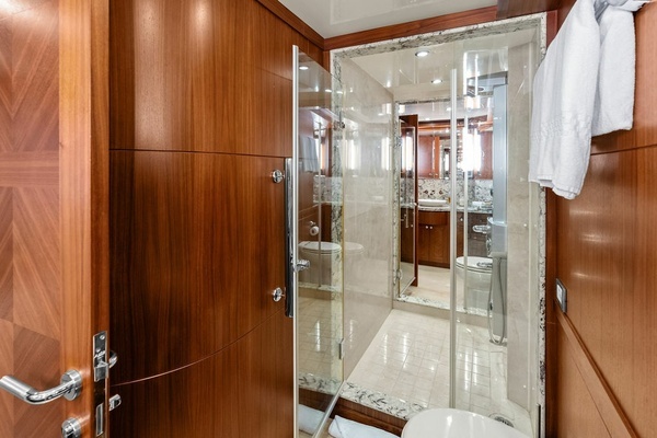 2012 Ocean Alexander 90