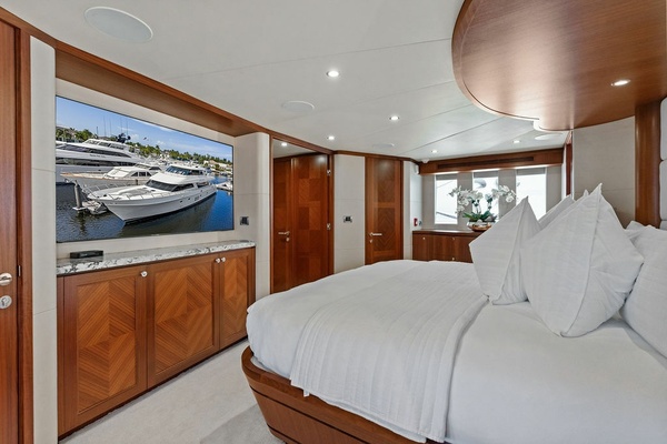 ONE SHOT 90ft Ocean Alexander Yacht For Sale
