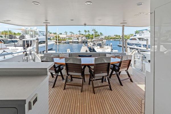 ONE SHOT 90ft Ocean Alexander Yacht For Sale