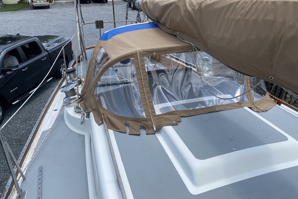 42ft Allied Yacht For Sale