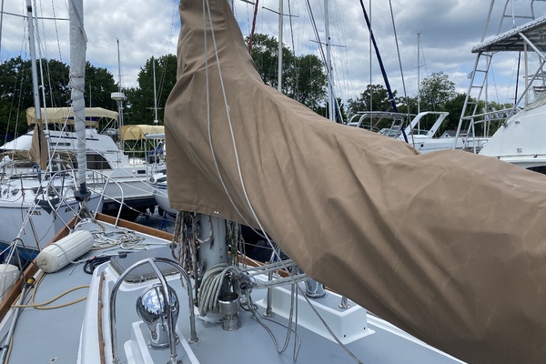 42ft Allied Yacht For Sale
