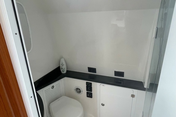 DC 53ft HCB Yacht For Sale