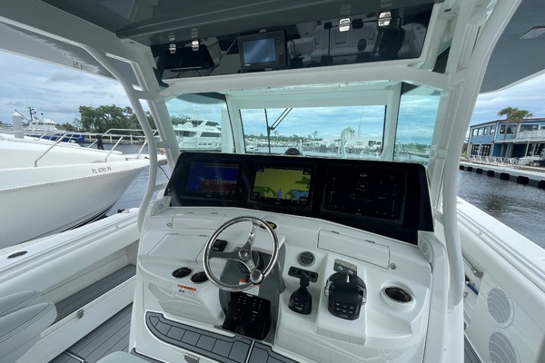 DC 53ft HCB Yacht For Sale