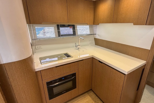 48ft Galeon Yacht For Sale
