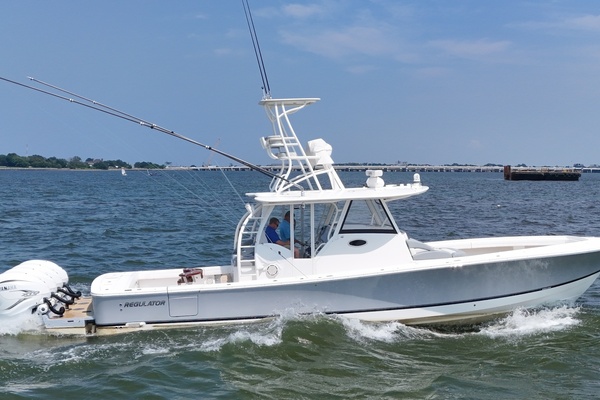 41ft Regulator Yacht For Sale