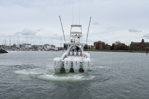 41ft Regulator Yacht For Sale