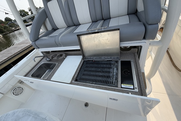 41ft Regulator Yacht For Sale