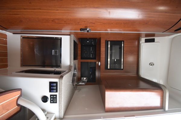 41ft Regulator Yacht For Sale
