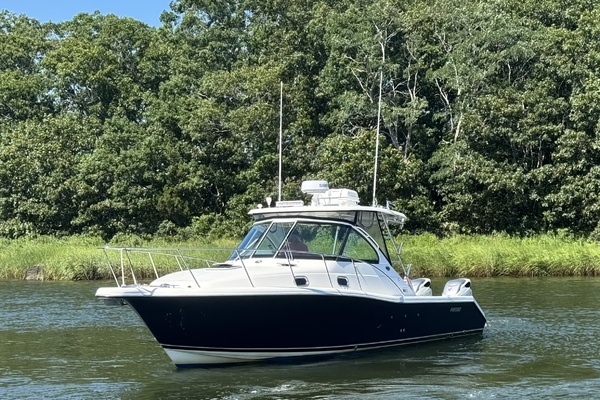 2006 Pursuit 33