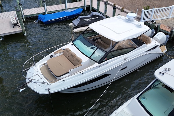At Last  32ft Sea Ray Yacht For Sale