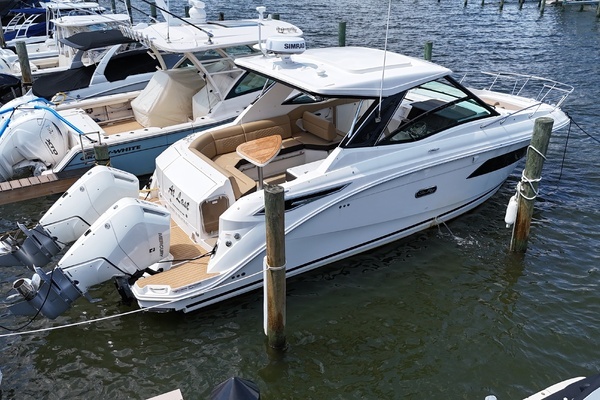 2025 Sea Ray 32