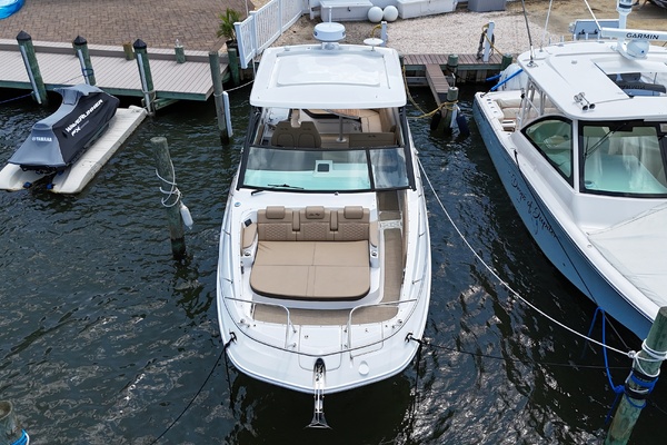 At Last  32ft Sea Ray Yacht For Sale