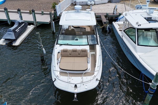2025 Sea Ray 32