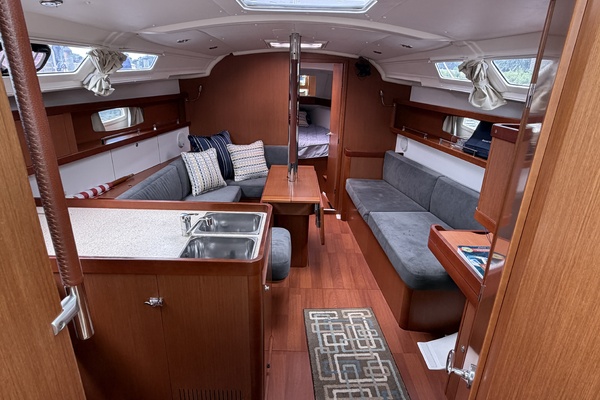 Mystique 37ft Beneteau Yacht For Sale