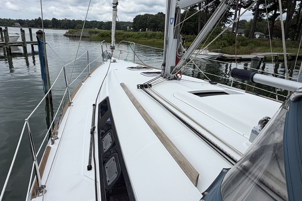 Mystique 37ft Beneteau Yacht For Sale