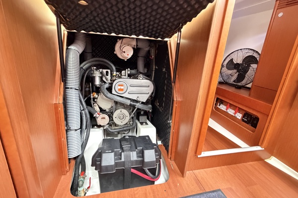 Mystique 37ft Beneteau Yacht For Sale