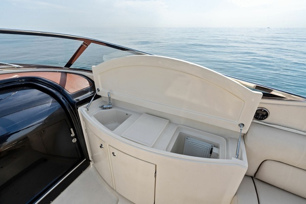 2006 Riva 33