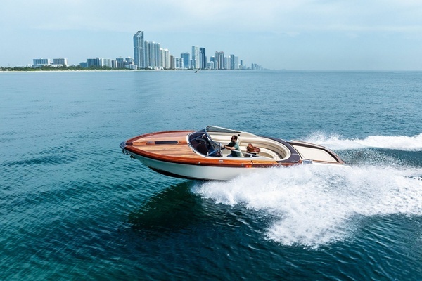 2006 Riva 33