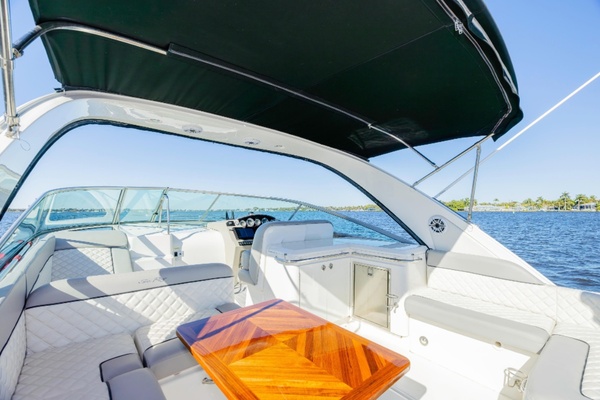 37ft Sea Ray Yacht For Sale