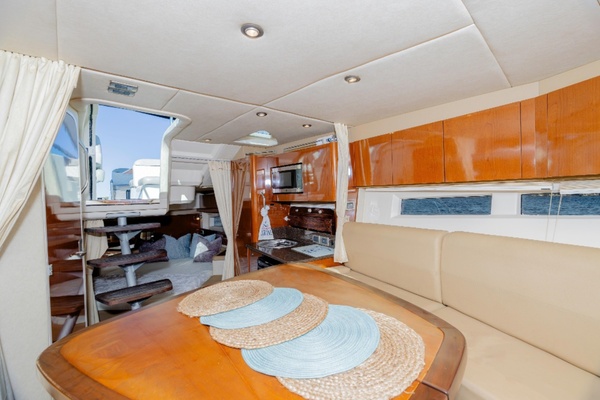 37ft Sea Ray Yacht For Sale