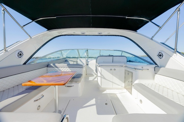 37ft Sea Ray Yacht For Sale