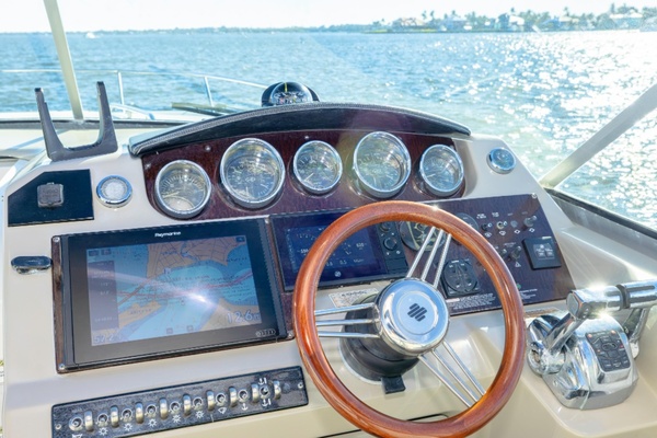 37ft Sea Ray Yacht For Sale