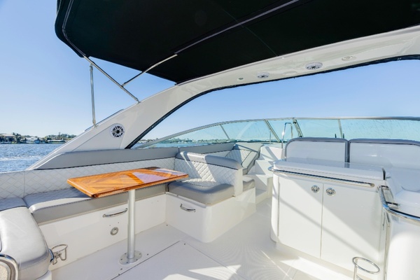 37ft Sea Ray Yacht For Sale