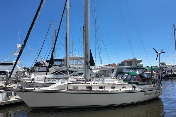 40-ft-Caliber-1992-40-Michael Leslie Green Cove Marina Florida United States  yacht for sale