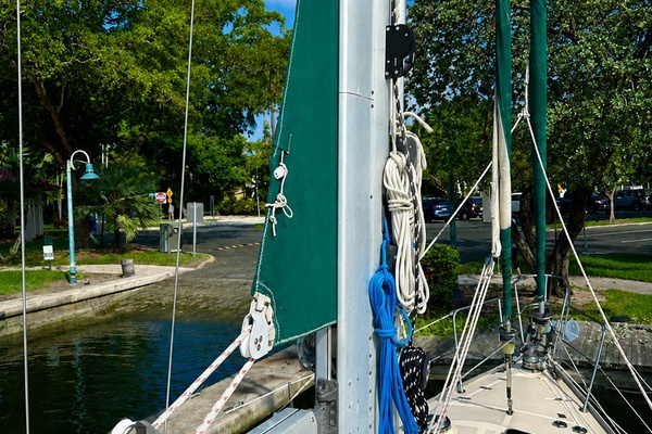 Michael Leslie 40ft Caliber Yacht For Sale