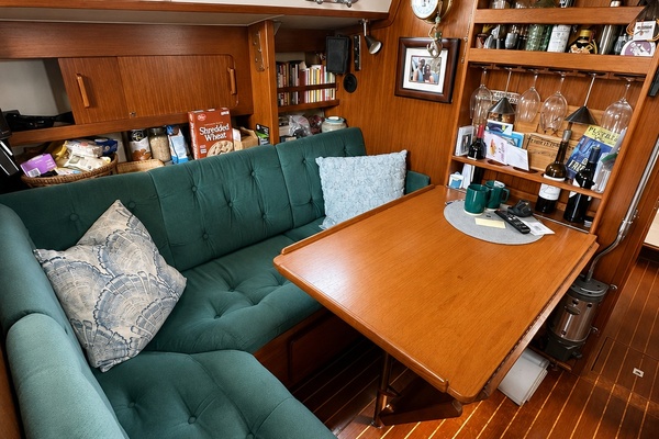 Michael Leslie 40ft Caliber Yacht For Sale