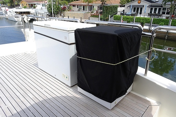 2010 Azimut 100