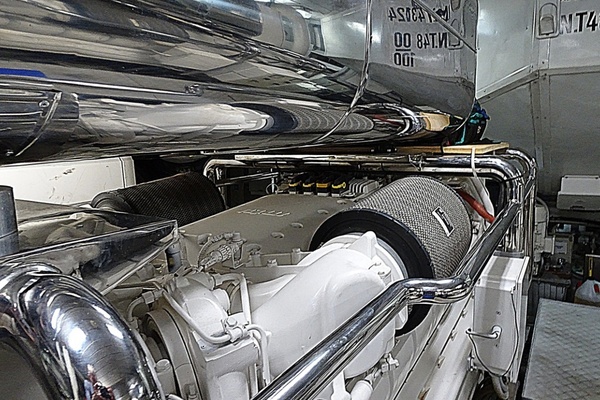 2010 Azimut 100