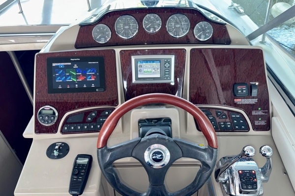 35ft Sea Ray Yacht For Sale