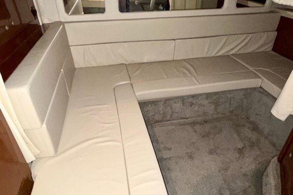 35ft Sea Ray Yacht For Sale