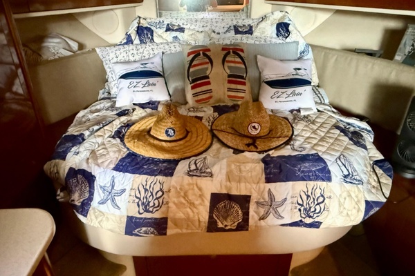 35ft Sea Ray Yacht For Sale