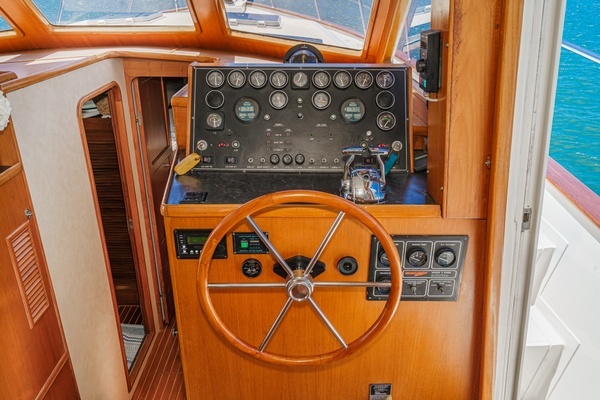 Offshore Yachts Sedan Yacht For Sale