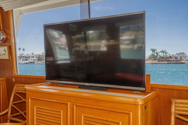 Offshore Yachts Sedan Yacht For Sale