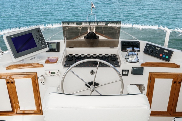 Offshore Yachts Sedan Yacht For Sale