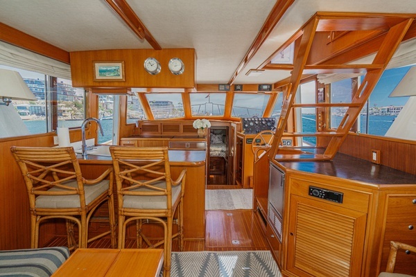 Offshore Yachts Sedan Yacht For Sale