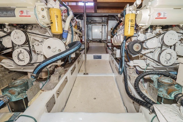 Offshore Yachts Sedan Yacht For Sale