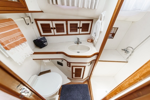 Offshore Yachts Sedan Yacht For Sale