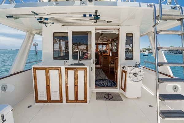 Offshore Yachts Sedan Yacht For Sale