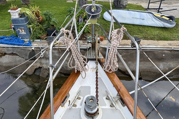48ft Tayana Yacht For Sale