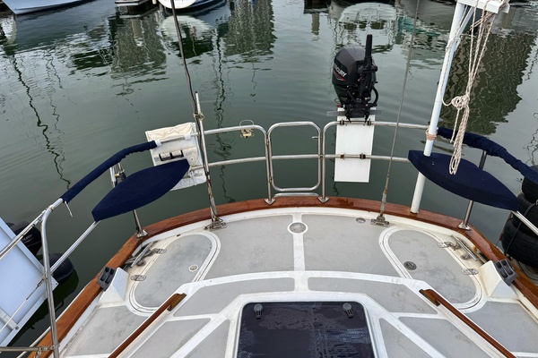 48ft Tayana Yacht For Sale