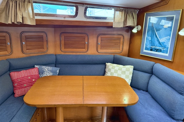 48ft Tayana Yacht For Sale