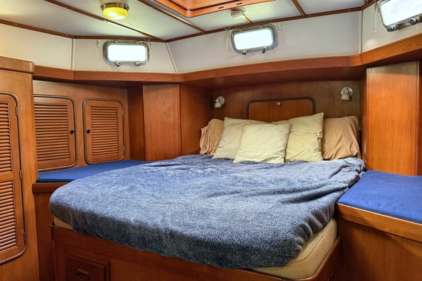 48ft Tayana Yacht For Sale